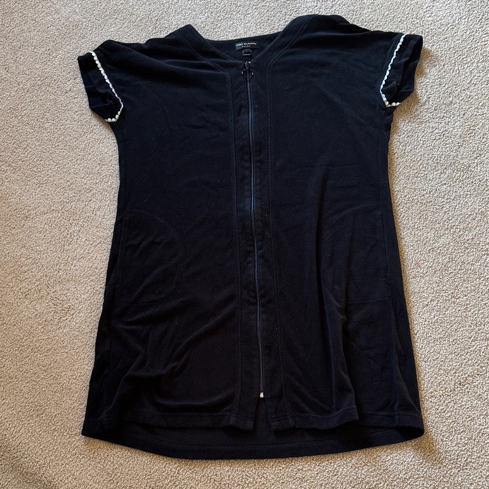 Miss Elaine Black Short Sleeve Robe